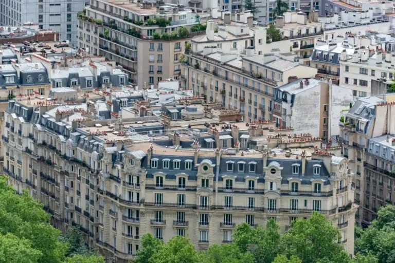 Suivre l&rsquo;actualité de Paris en direct : la bonne méthode