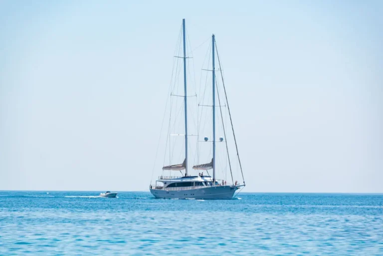 Bateau Jeanneau : comprendre les gammes et bien choisir