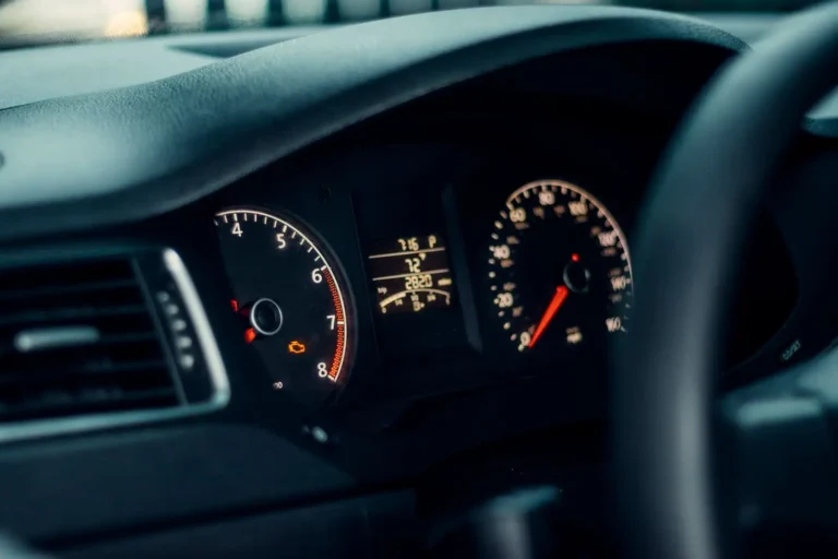 Fiche technique voiture : comment la lire et la trouver