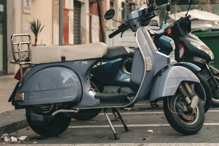 Location de scooter : la formule adaptée à votre besoin
