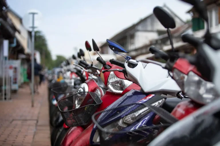 Scooter Peugeot 50cc : la gamme et comment bien choisir