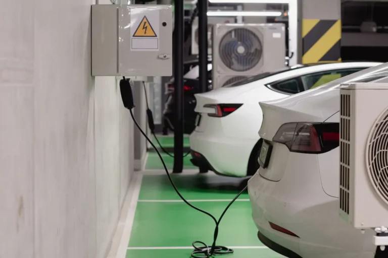 Station de recharge : types, connecteurs et usage au quotidien