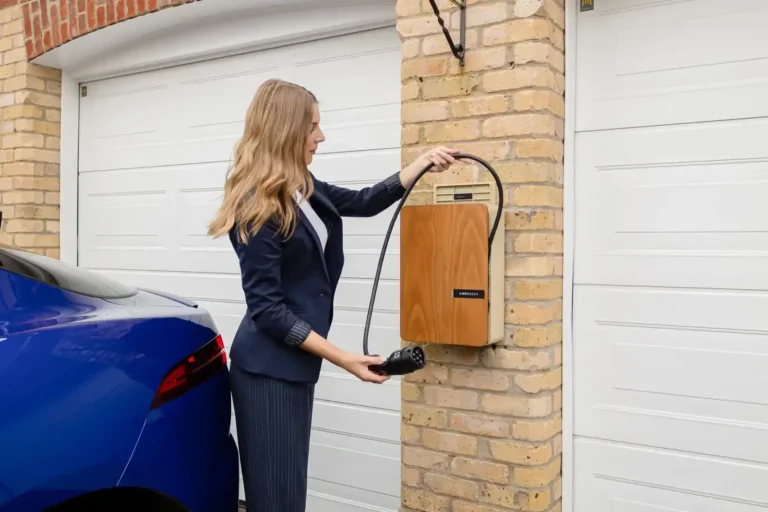 Borne de recharge à domicile : bien choisir et faire installer
