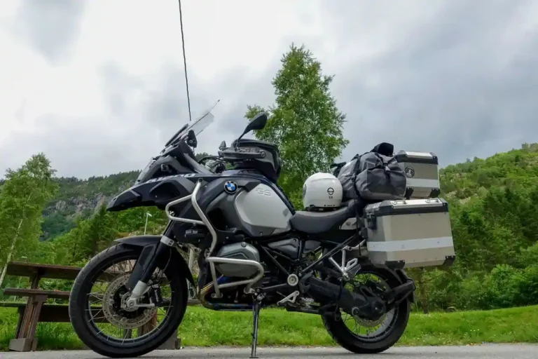 Moto sport-touring : ce qu&rsquo;elle vaut vraiment sur un grand trajet