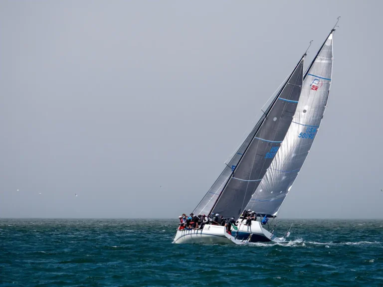 Bateau à voile : comment il avance, même contre le vent