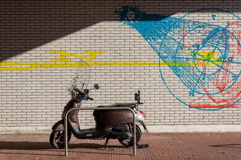 Scooter 50cc d&rsquo;occasion : vérifier qu&rsquo;il est resté d&rsquo;origine